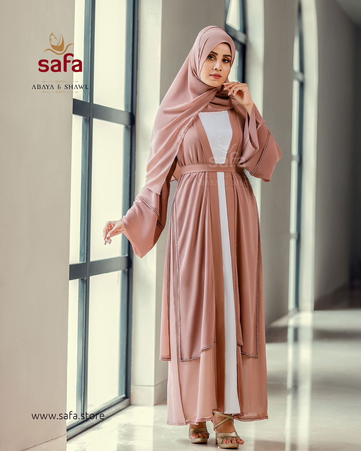 Shrug layered abaya